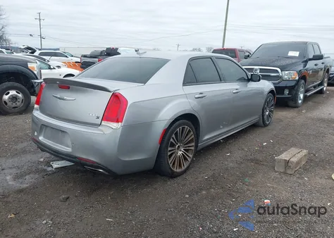 2018 Chrysler 300 300S из США, поврежденный, VIN 2C3CCABG4JH261329